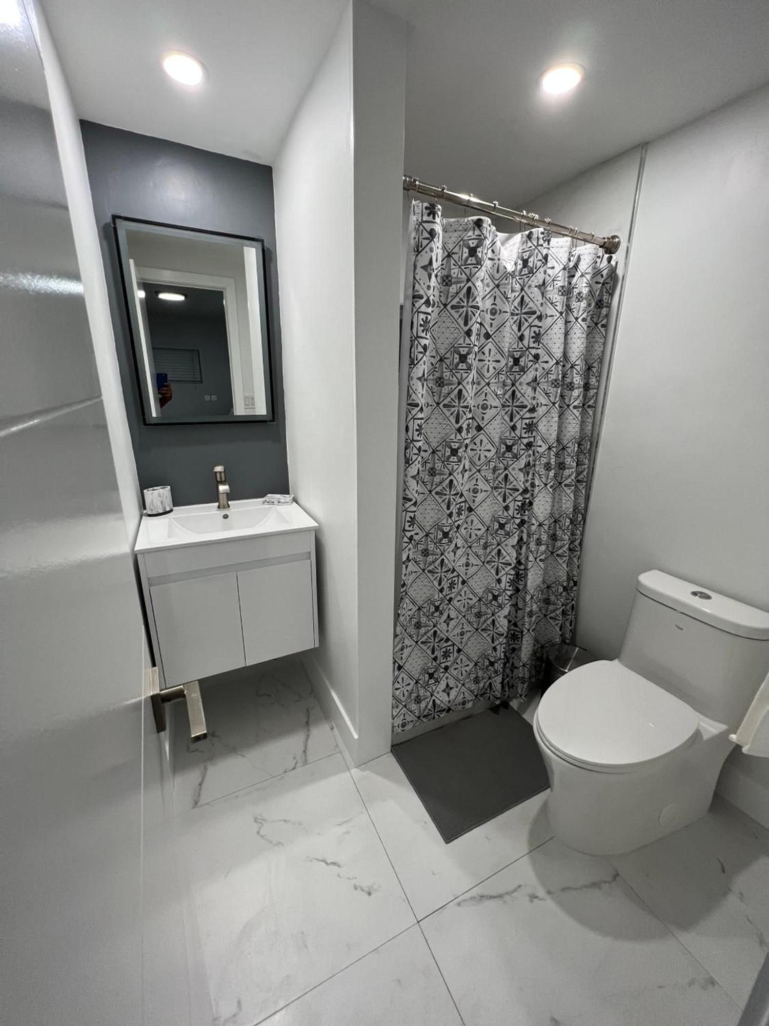 Lyz Miami Airport Apartment Luaran gambar